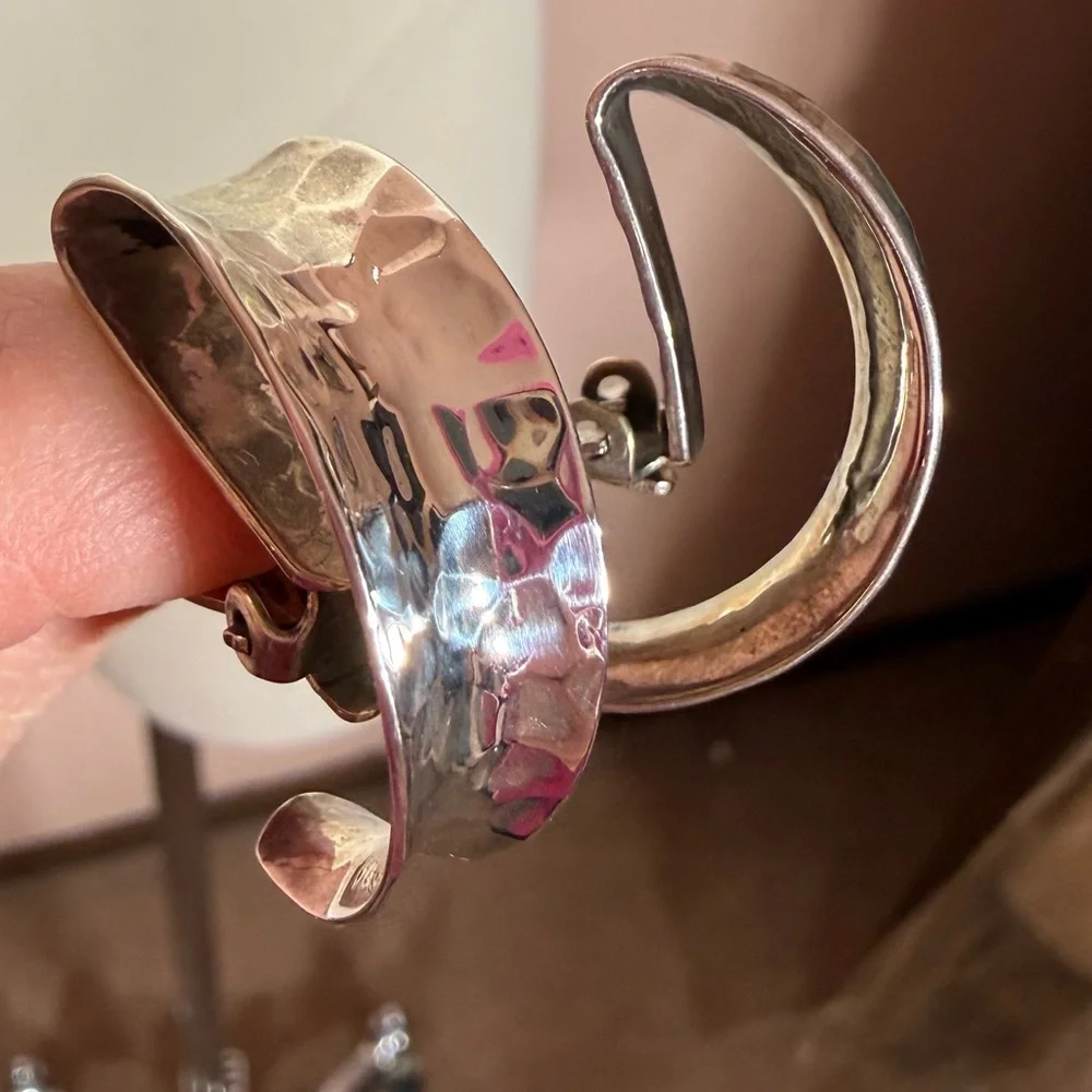 Vintage Sterling silver Hammered Oversized wide Clip Hoop Earrings 1990’s